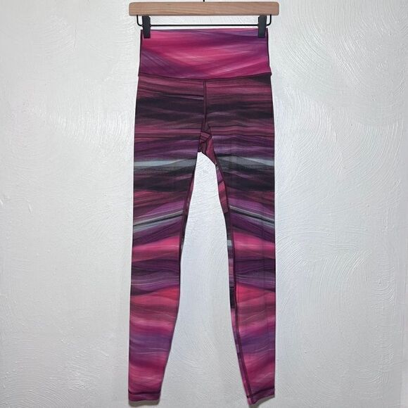 Lululemon Wunder Under Hi-Rise Tight *Central Saint Martins Nulux 28" - Picture 3 of 7